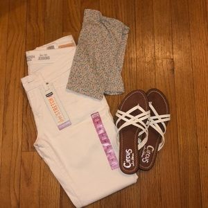 NWT Levi low-rise jeggings